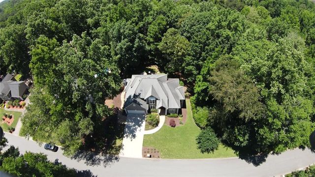 101 Oakwood Hills Drive, Suwanee, GA 30518