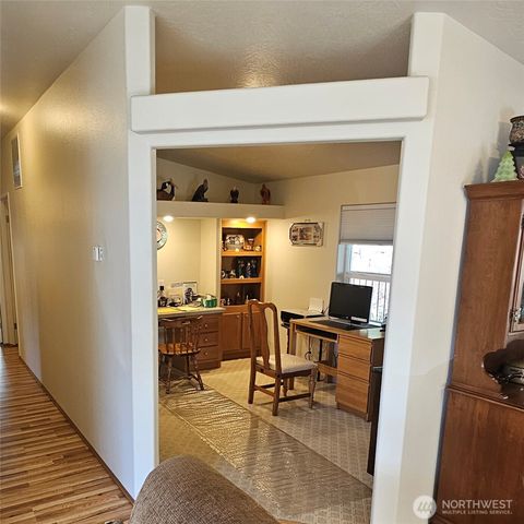 7003 Ortelius Drive, Ilwaco, WA 98624