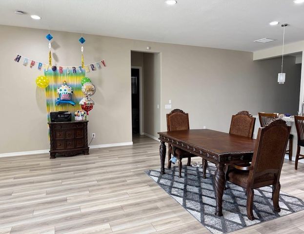 5525 W Banff Lane, Glendale, AZ 85306