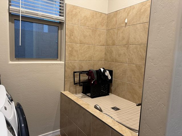 5525 W Banff Lane, Glendale, AZ 85306