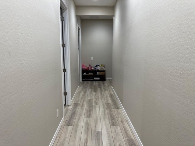 5525 W Banff Lane, Glendale, AZ 85306