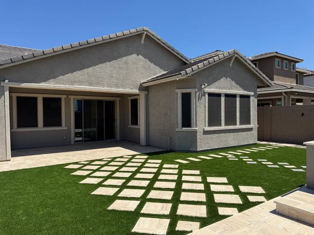 5525 W Banff Lane, Glendale, AZ 85306