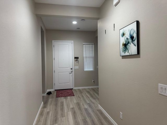5525 W Banff Lane, Glendale, AZ 85306