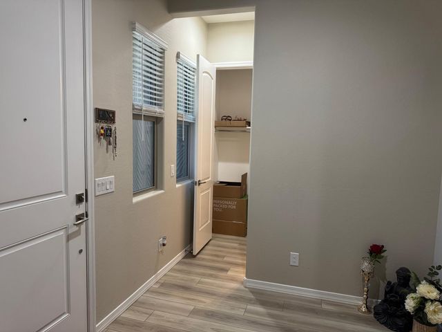 5525 W Banff Lane, Glendale, AZ 85306