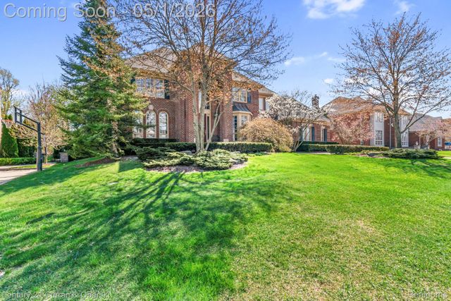 17784 Stonebrook Court, Northville Township, MI 48168