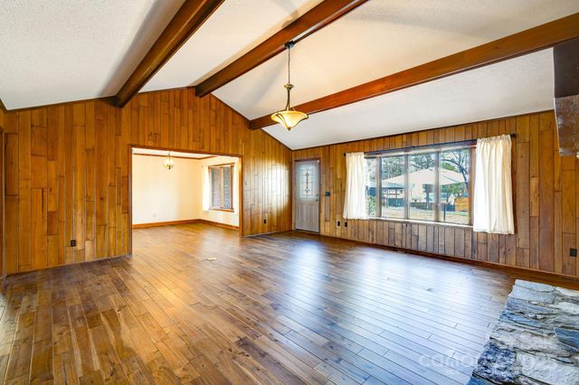 114 Old Mine Road, Mount Holly, NC 28120