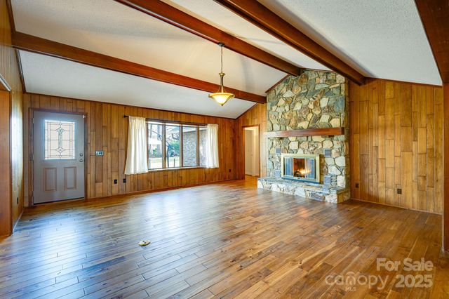 114 Old Mine Road, Mount Holly, NC 28120