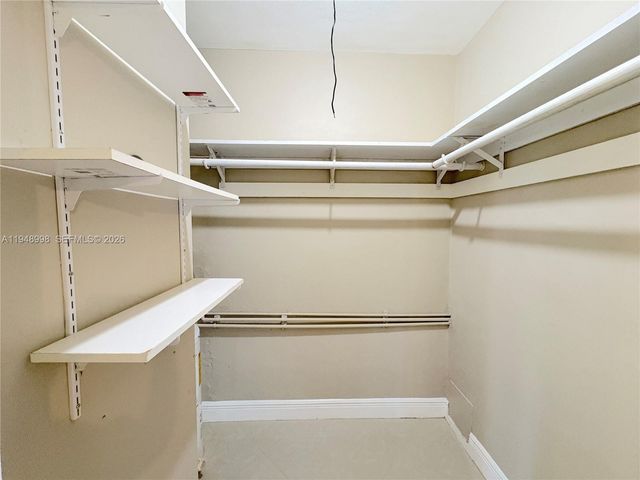 2901 Middle River Dr 7, Fort Lauderdale, FL 33306