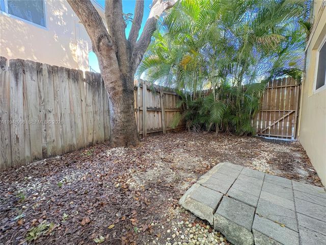 2901 Middle River Dr 7, Fort Lauderdale, FL 33306