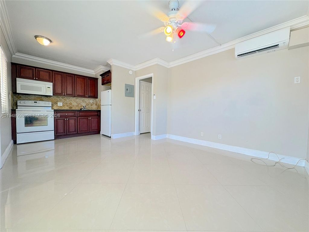 2901 Middle River Dr 7, Fort Lauderdale, FL 33306