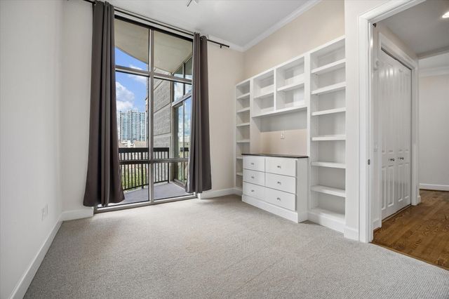 2211 Briarglen Drive 605, Houston, TX 77027