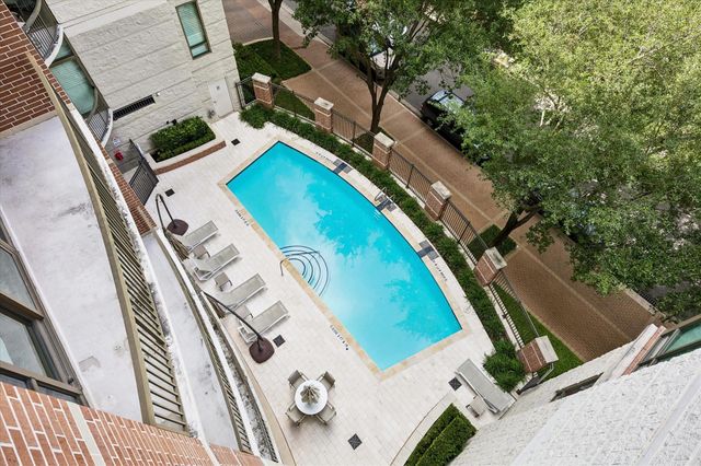 2211 Briarglen Drive 605, Houston, TX 77027