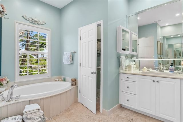 764 Sunset Pointe Drive, Lake Placid, FL 33852