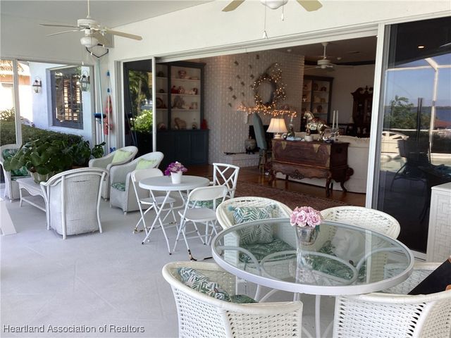 764 Sunset Pointe Drive, Lake Placid, FL 33852