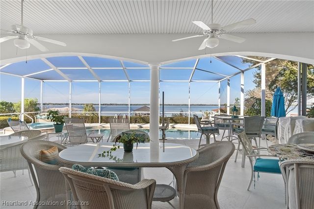 764 Sunset Pointe Drive, Lake Placid, FL 33852