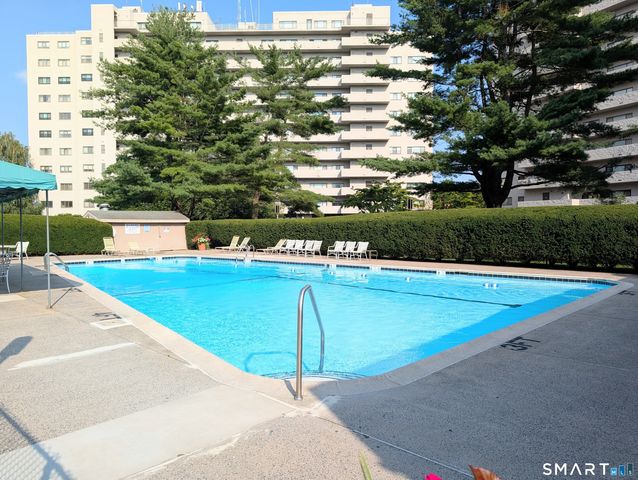 3200 Park Avenue 6F1, Bridgeport, CT 06604