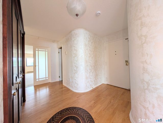 3200 Park Avenue 6F1, Bridgeport, CT 06604