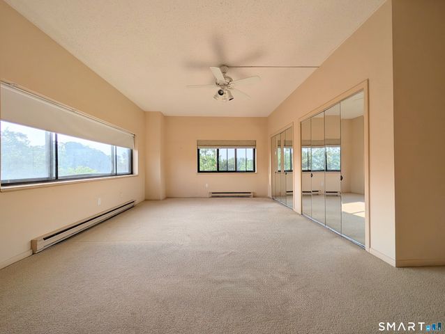 3200 Park Avenue 6F1, Bridgeport, CT 06604