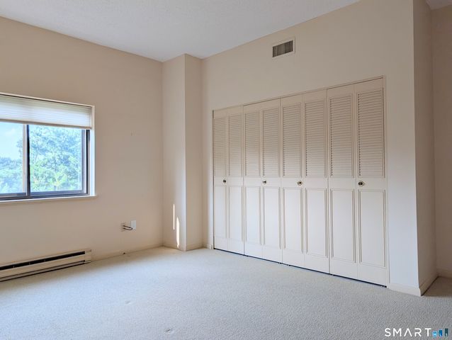 3200 Park Avenue 6F1, Bridgeport, CT 06604