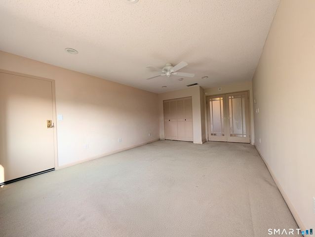 3200 Park Avenue 6F1, Bridgeport, CT 06604