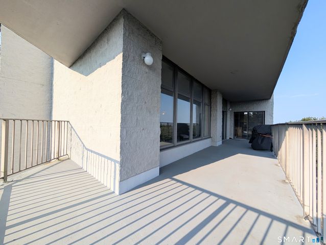 3200 Park Avenue 6F1, Bridgeport, CT 06604