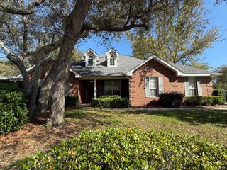 4410 Windlake Drive, Niceville, FL 32578