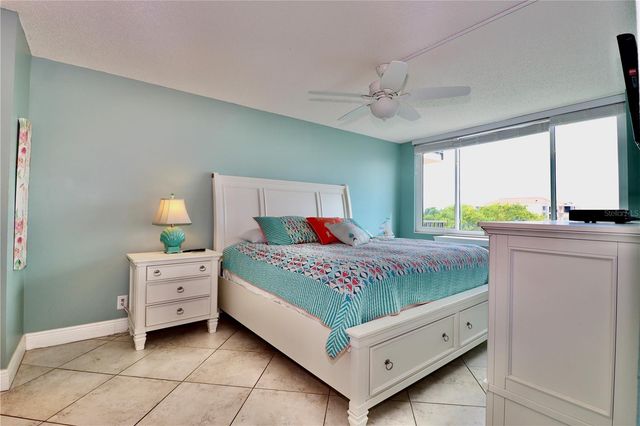 6219 PALMA DEL MAR BOULEVARD S 504, St Petersburg, FL 33715