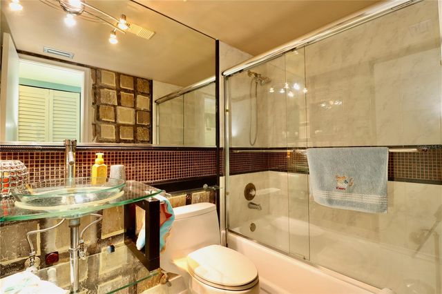 6219 PALMA DEL MAR BOULEVARD S 504, St Petersburg, FL 33715