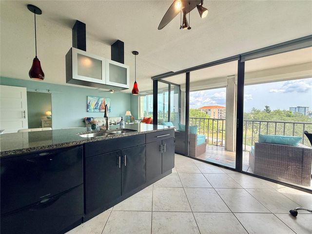 6219 PALMA DEL MAR BOULEVARD S 504, St Petersburg, FL 33715