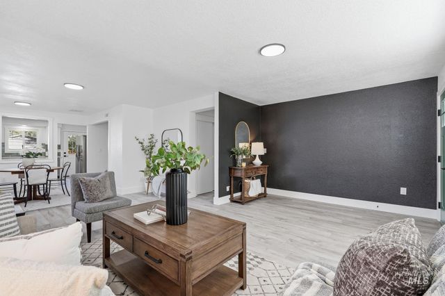 2506 N 32nd St, Boise, ID 83703