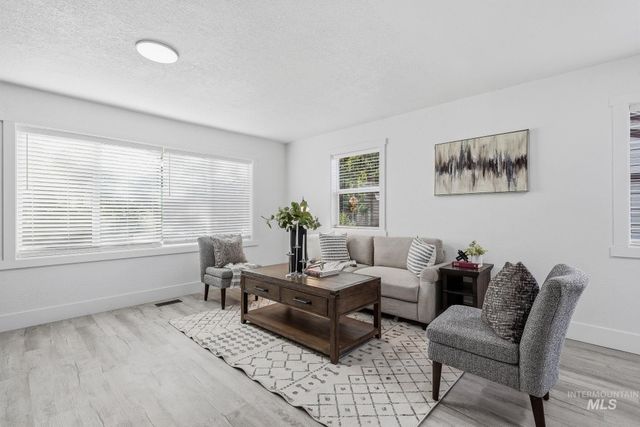 2506 N 32nd St, Boise, ID 83703