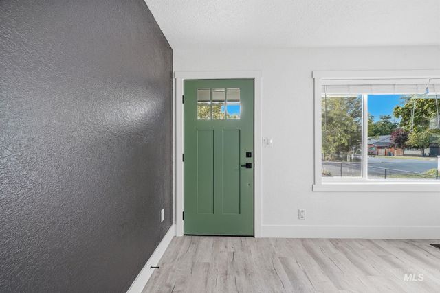 2506 N 32nd St, Boise, ID 83703