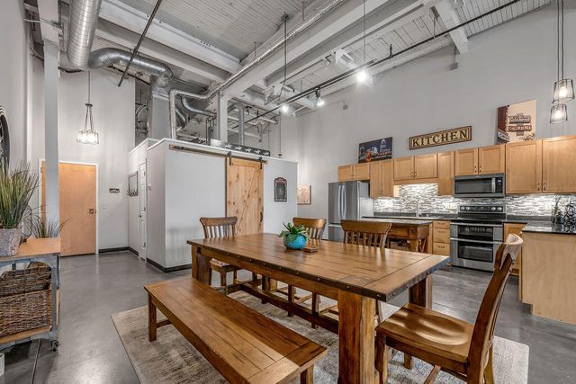 201 Price Road 111, Lexington, KY 40511