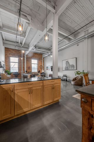 201 Price Road 111, Lexington, KY 40511