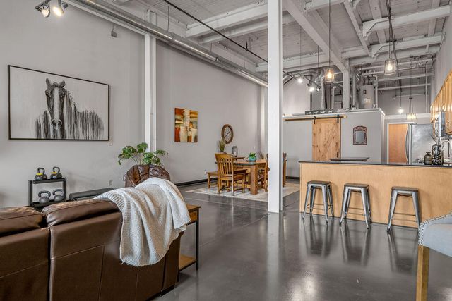 201 Price Road 111, Lexington, KY 40511