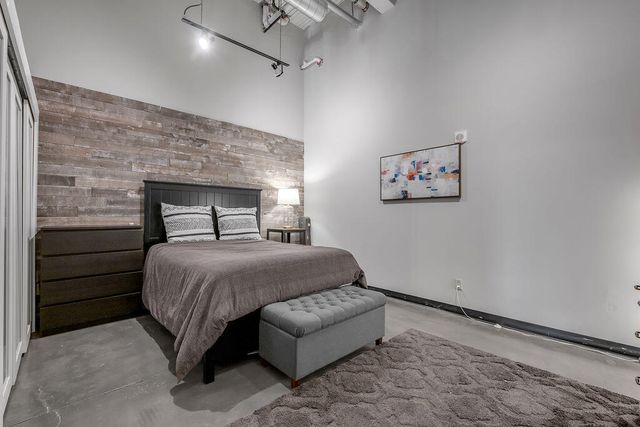 201 Price Road 111, Lexington, KY 40511