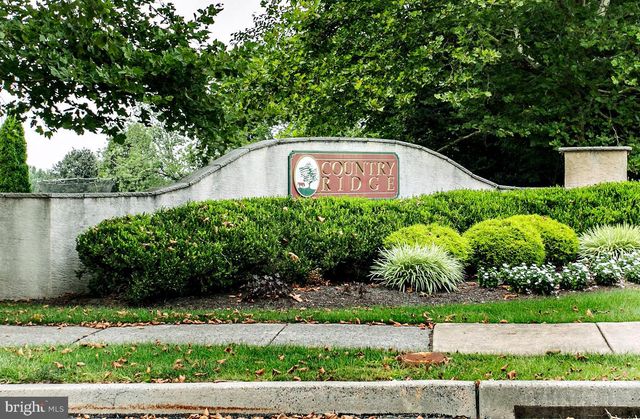 41 STEEPLECHASE LN, Royersford, PA 19468