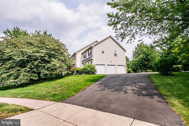 41 STEEPLECHASE LN, Royersford, PA 19468