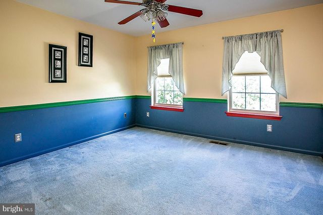41 STEEPLECHASE LN, Royersford, PA 19468