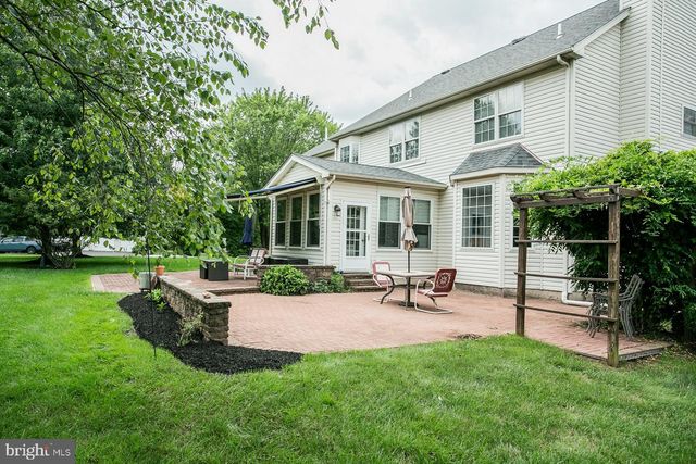 41 STEEPLECHASE LN, Royersford, PA 19468