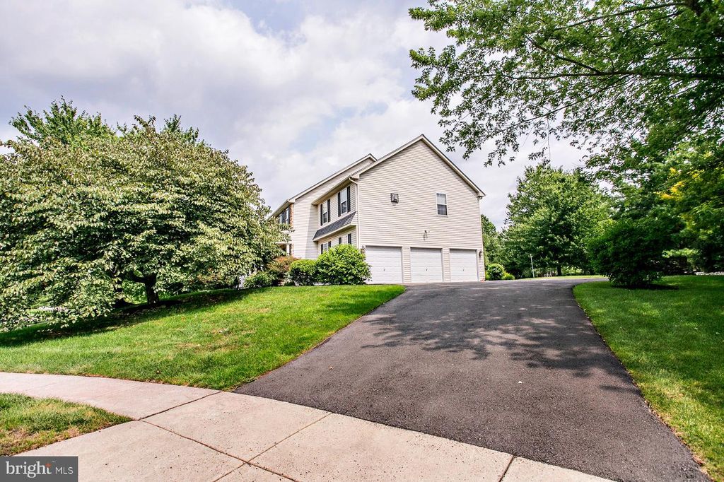 41 STEEPLECHASE LN, ROYERSFORD, PA 19468 — photo 3
