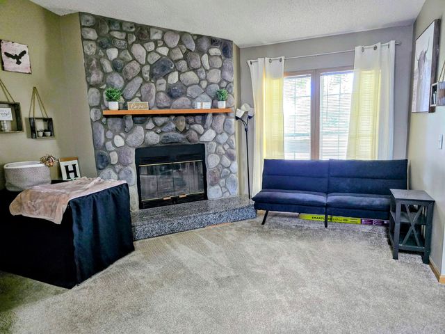 30 Bluebird Lane, Beecher, IL 60401