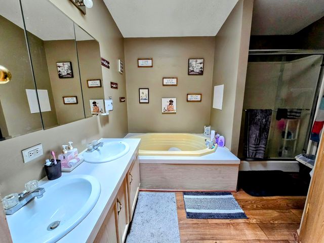 30 Bluebird Lane, Beecher, IL 60401