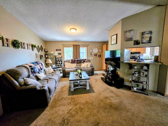 30 Bluebird Lane, Beecher, IL 60401