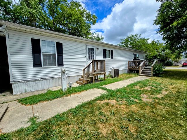 30 Bluebird Lane, Beecher, IL 60401