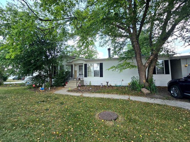 30 Bluebird Lane, Beecher, IL 60401