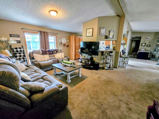 30 Bluebird Lane, Beecher, IL 60401