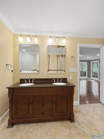 7809 Double Tree Drive SE, Huntsville, AL 35802