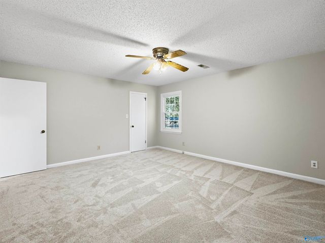 7809 Double Tree Drive SE, Huntsville, AL 35802