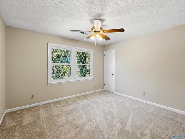 7809 Double Tree Drive SE, Huntsville, AL 35802